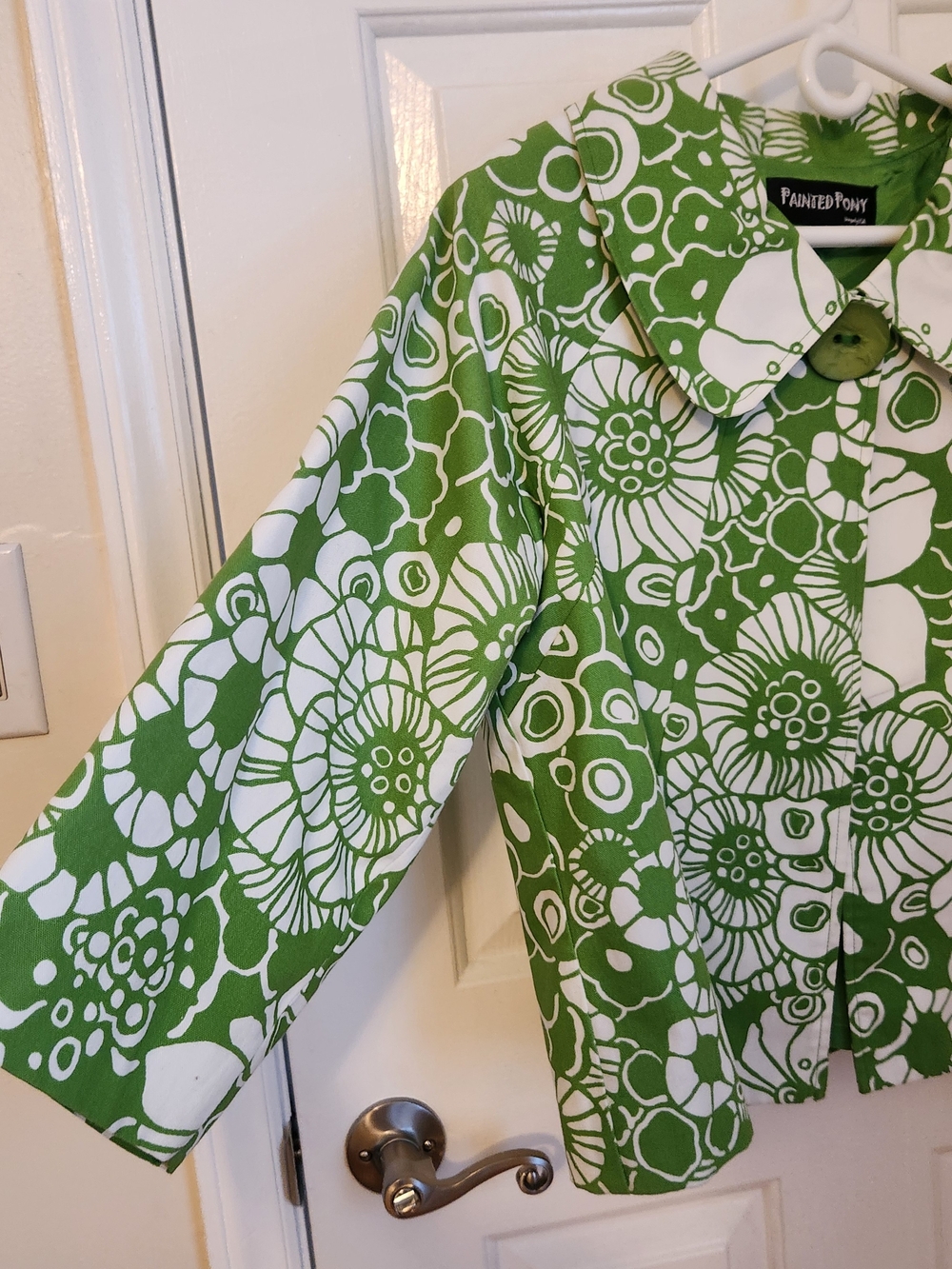 Painted Pony Women's Green & White Floral Jacket - Picture 10 of 10